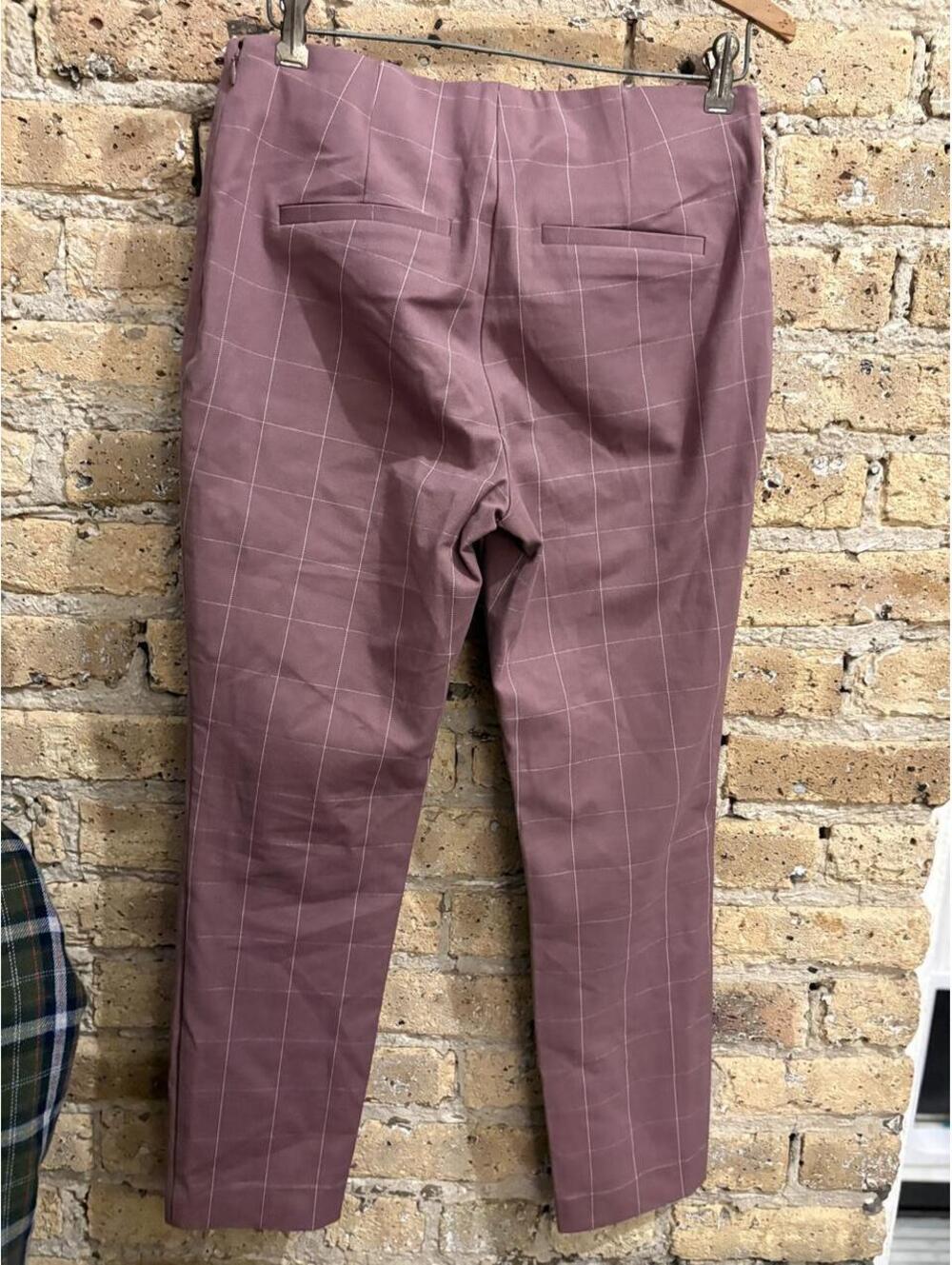 A New Day purple plaid pants with white grid lines, size 6 #plaid #workwear